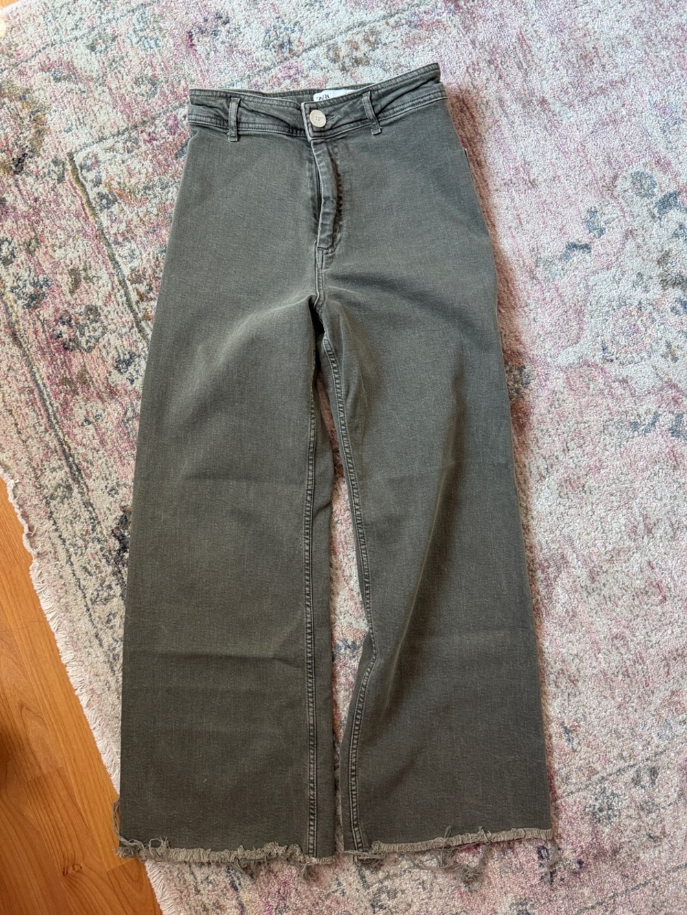 ZARA ‘marine straight’ size 6